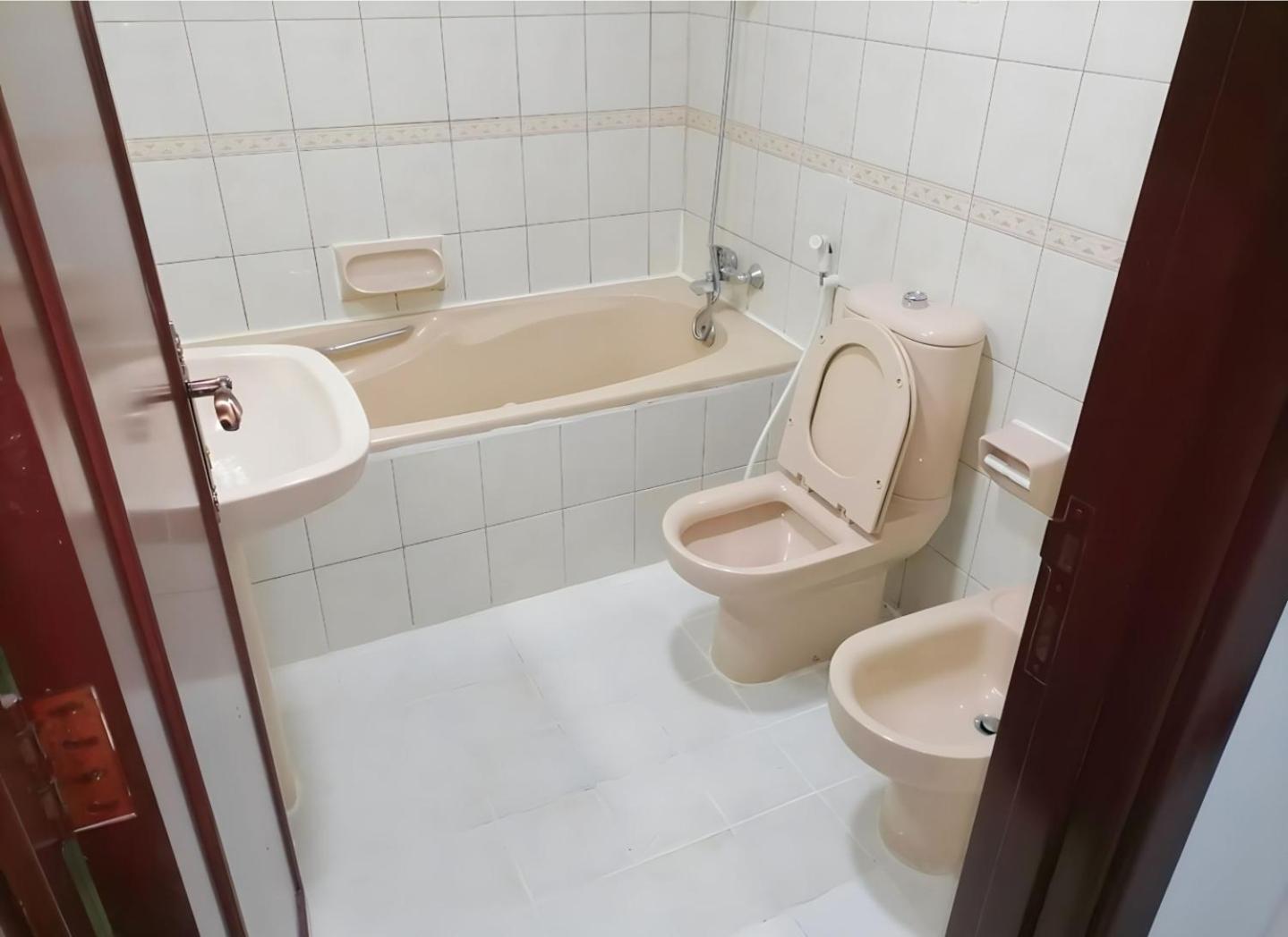 Corniche Street - Superb Lovely Room Αμπού Ντάμπι Εξωτερικό φωτογραφία